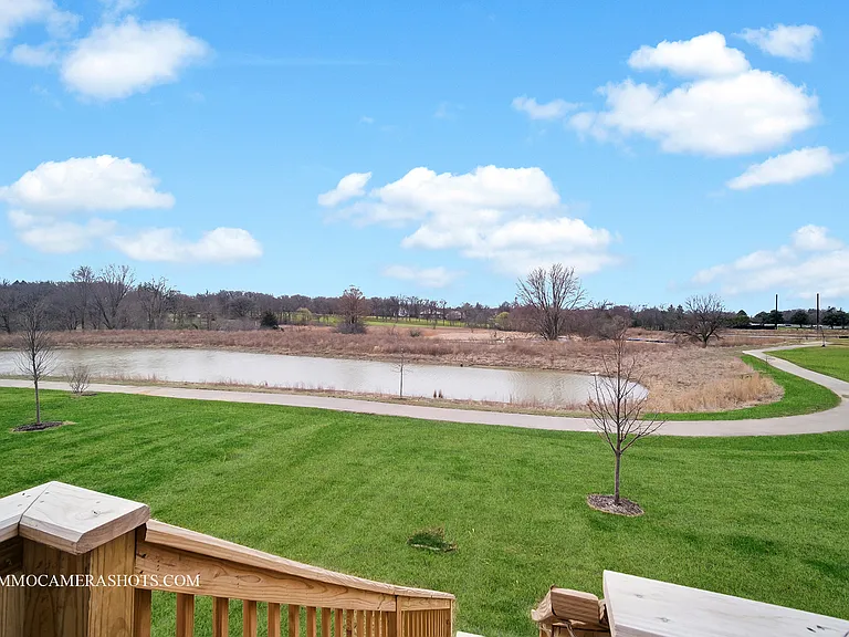 1398 Kessler Dr — Photo 33
