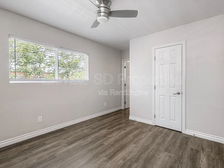 2727 1/2 G St — Photo 9
