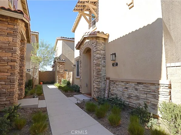 127 Citron Ct, Perris, CA 92571