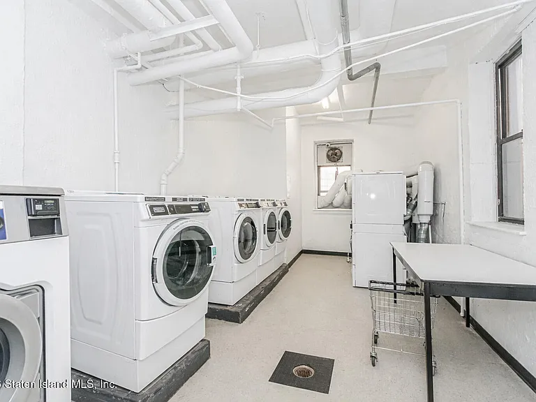 2400 E 3rd St #526 — Photo 5