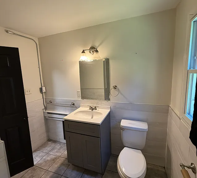 16755 Greenfield Rd #8 — Photo 5