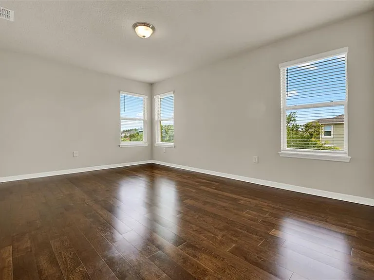 10649 Atwater Bay Dr — Photo 17