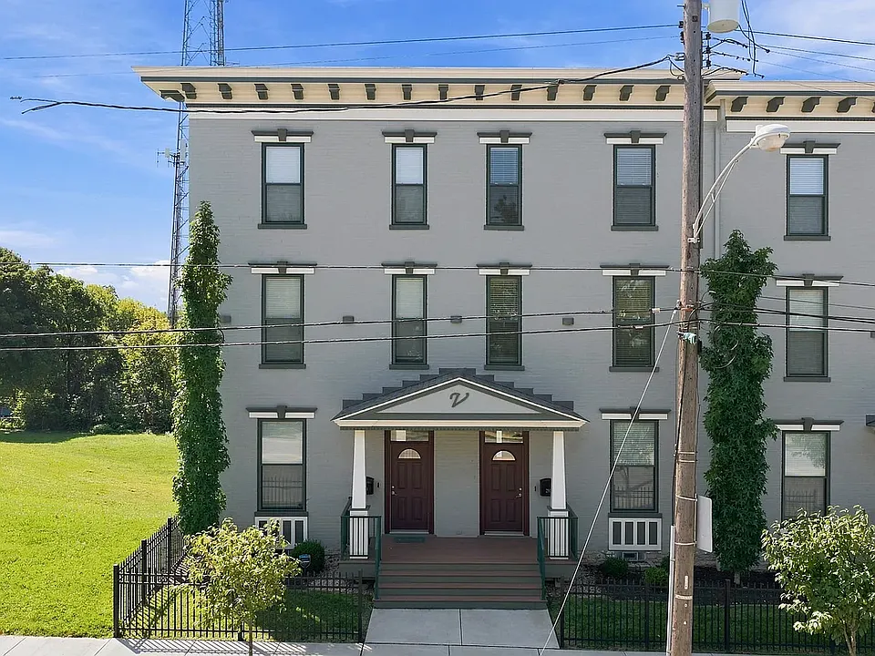2913 Price Ave
