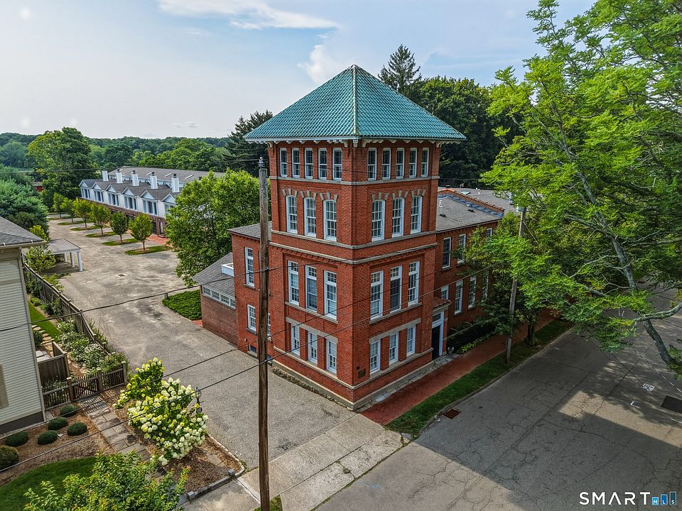1st image of 18 Fair Street #3