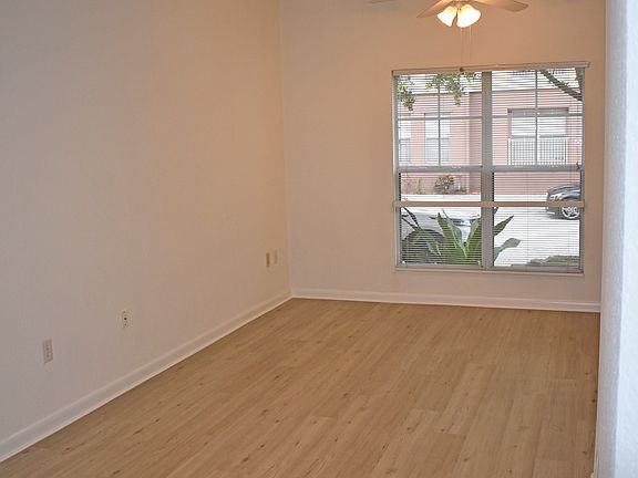 5th image of 2421 W Horatio St Unit 814