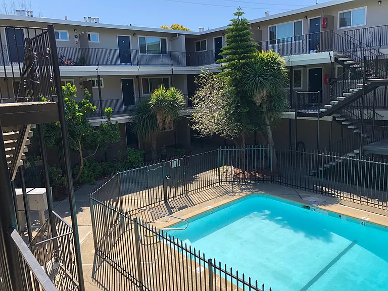 240 Ortega Avenue — Photo 9
