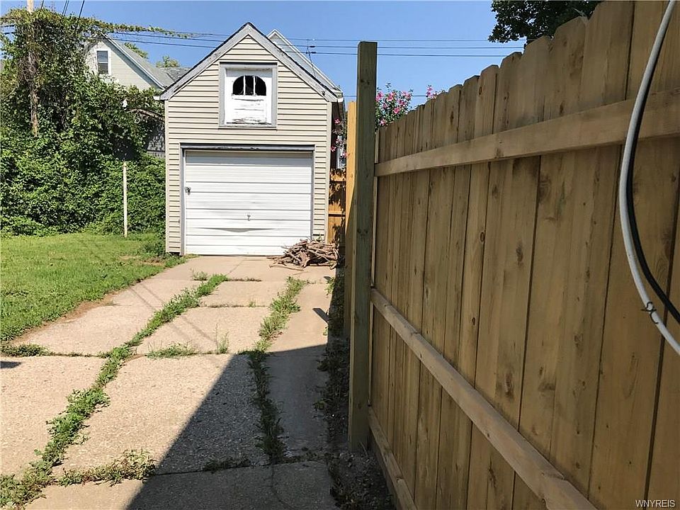 2nd image of 86 Beverly Rd