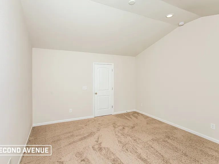 308 Sundew Rd — Photo 8