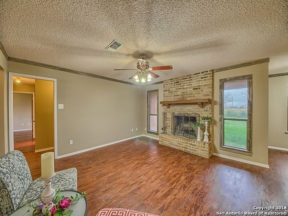 2nd image of 621 Strempel St