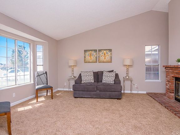 5th image of 605 Twinberry Ln