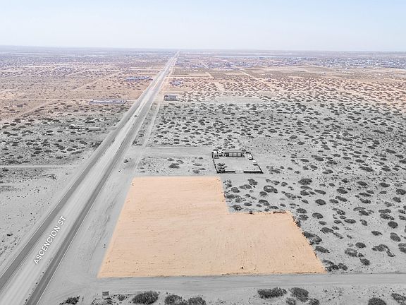 3rd image of 7668 Ascension Rd