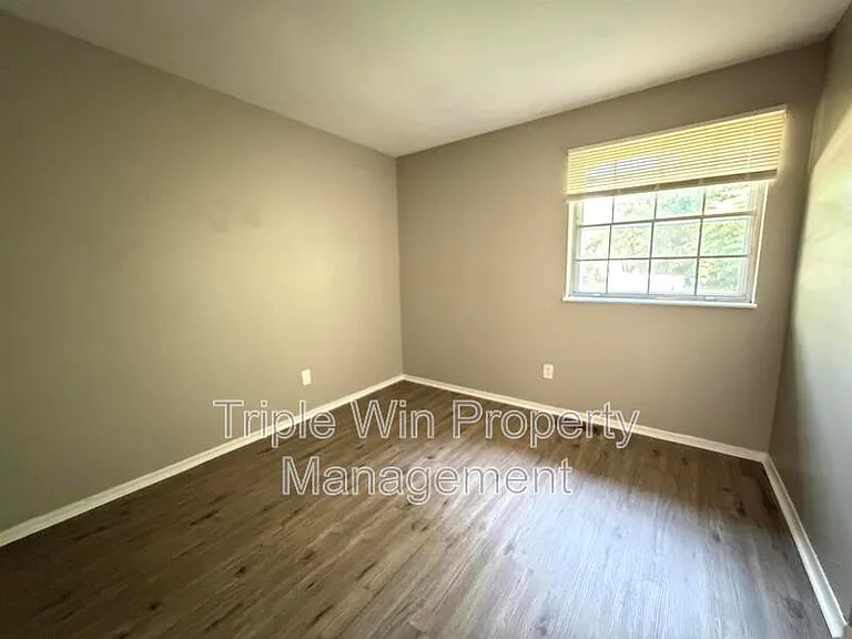 762 Del Marco Dr — Photo 5