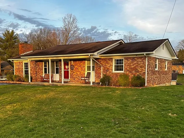 202 Lewis Dr, Daniels, WV 25832