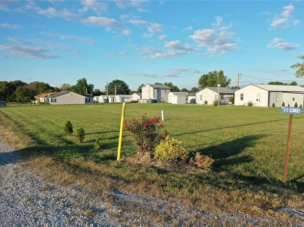 2 Ee Condo Ln, Center, MO 63436