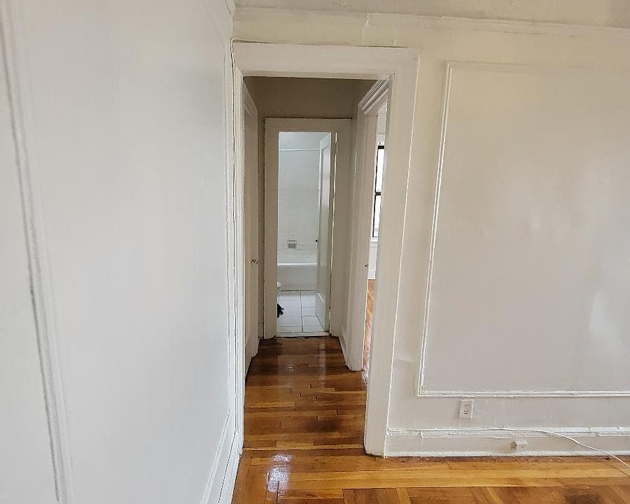 1st image of 117 E 4th St APT 3D