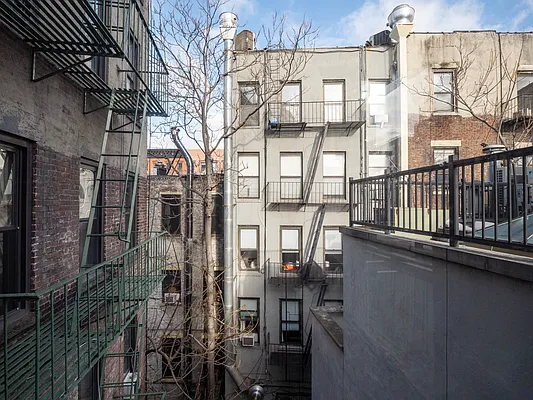 Rented by City Connections Realty | media 26