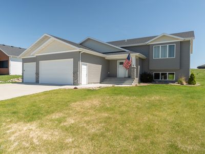 3819 Silver Blvd, Bismarck, ND, 58503