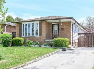 29 Birchcliffe Cres #1, Hamilton, ON L8T 4K6