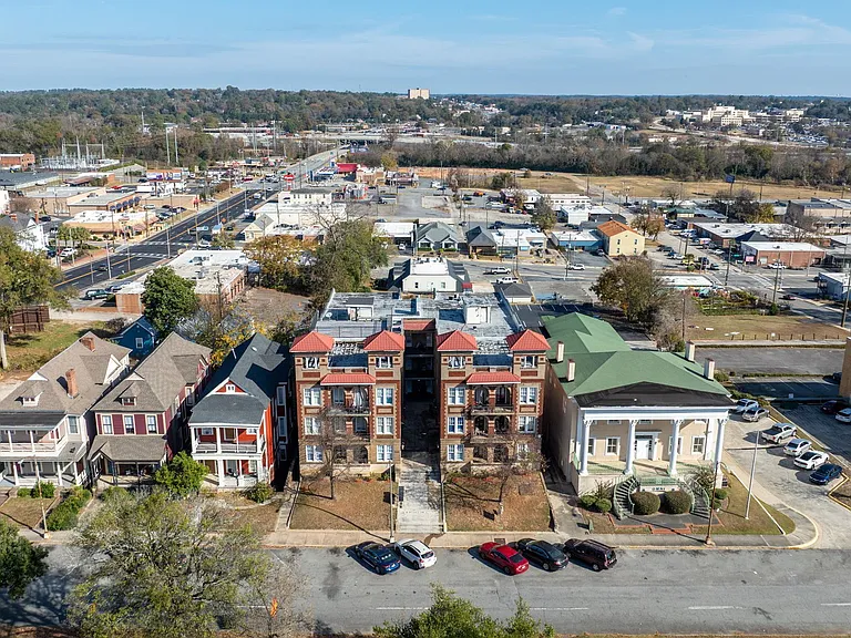 Katherine Court Apartments — Photo 35
