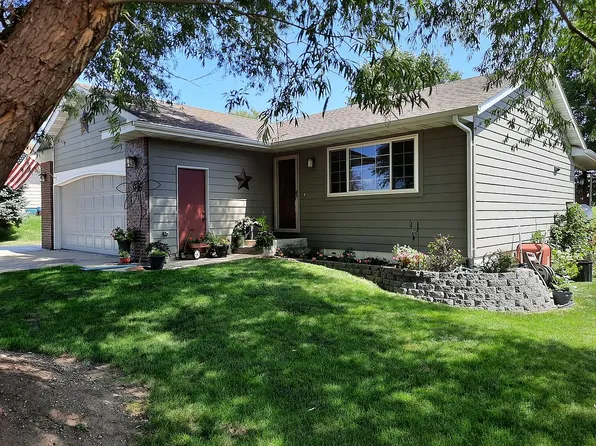 3018 Francis St, Yankton, SD 57078
