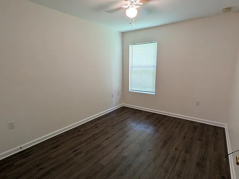 8173 Woods Ave — Photo 5