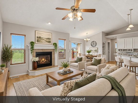 4th image of 2421 N Fieldstone St