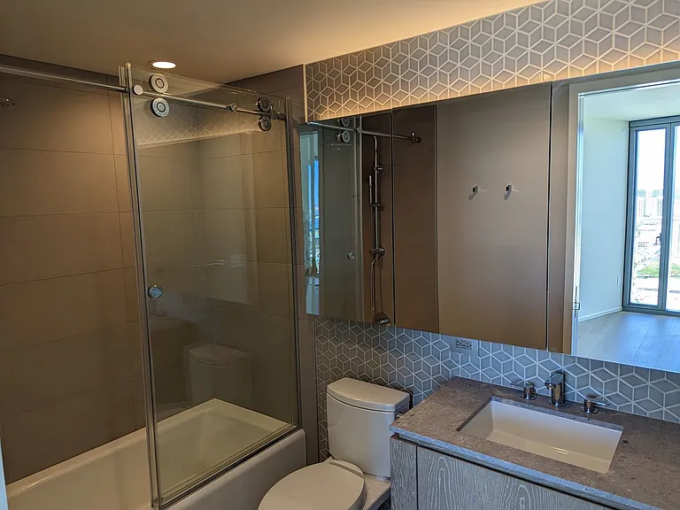 1000 Auahi St #3003 — Photo 7