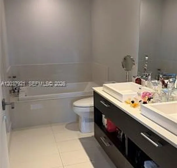 45 SW 9th St #1106 — Photo 37