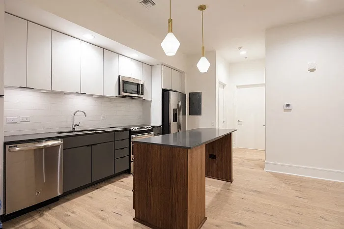 The Julian Apartments — Photo 21