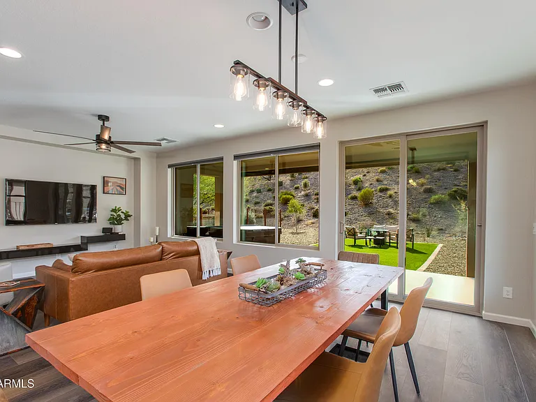 3289 Maverick Dr — Photo 4