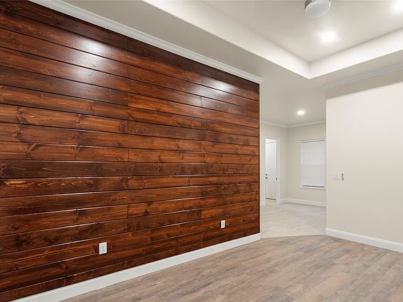 2nd image of 503 S 5th St