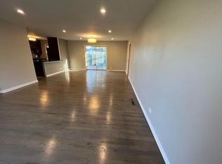 1734 N Kennicott Ave, Arlington Heights, IL 60004