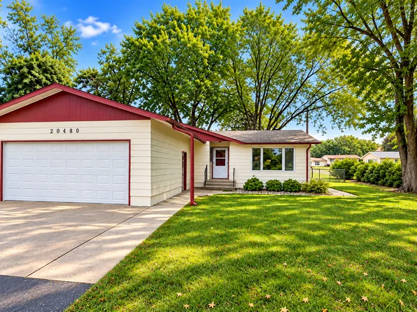 20480 Idalia Ave, Lakeville, MN 55044
