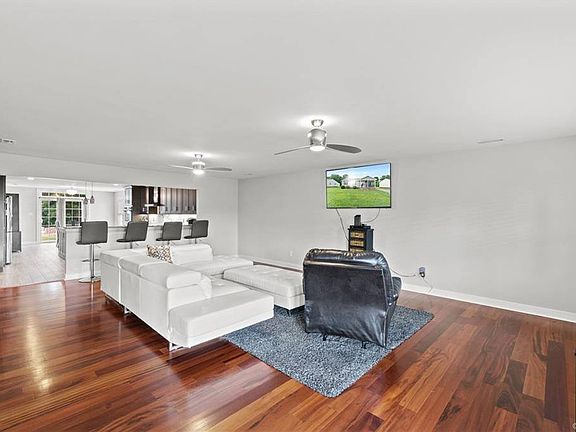 5th image of 6444 Chenault Way