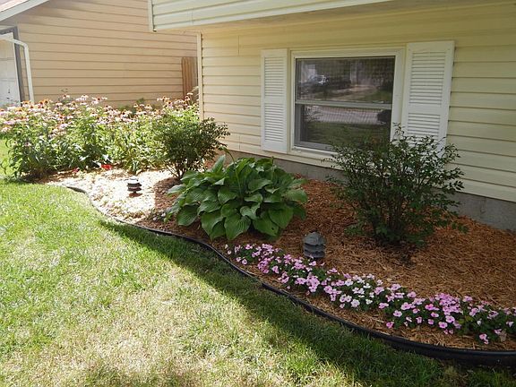 4th image of 1233 Carlyle Dr