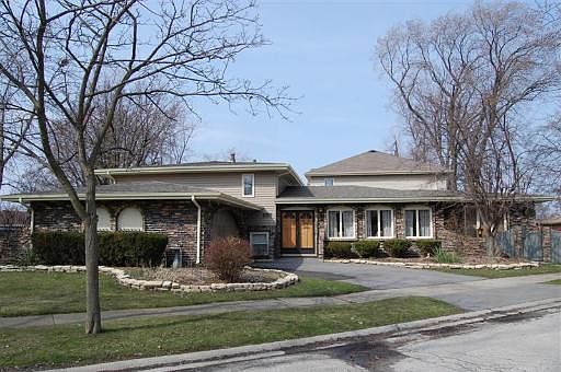 1st image of 9530 Lawton Ave