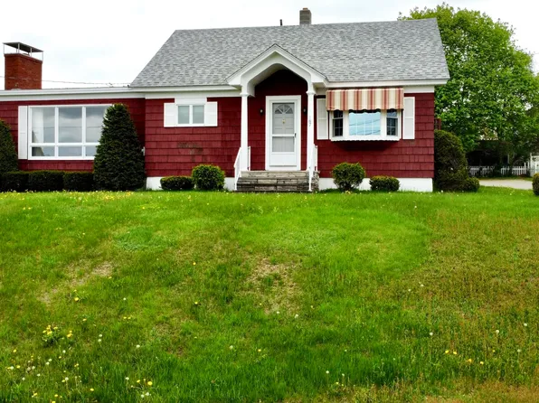 187 Maine Avenue, Millinocket, ME 04462