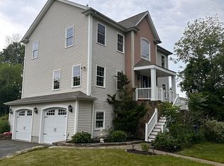 106 David St, Fall River, MA 02720