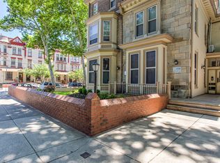 4100 Locust St APT 3, Philadelphia, PA 19104