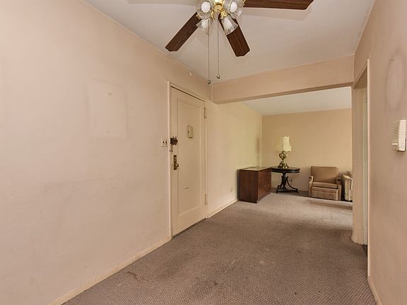 4th image of 14475 Melbourne Ave APT 3B