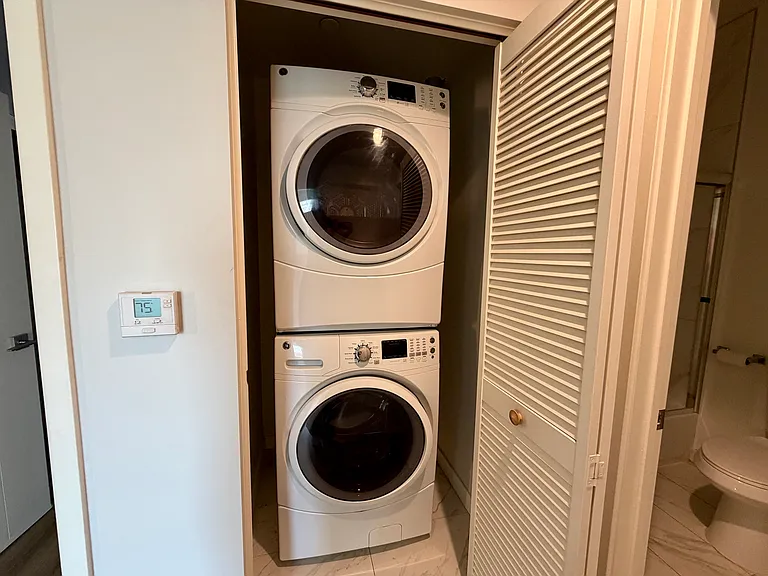 22425 Del Valle St #3 — Photo 12