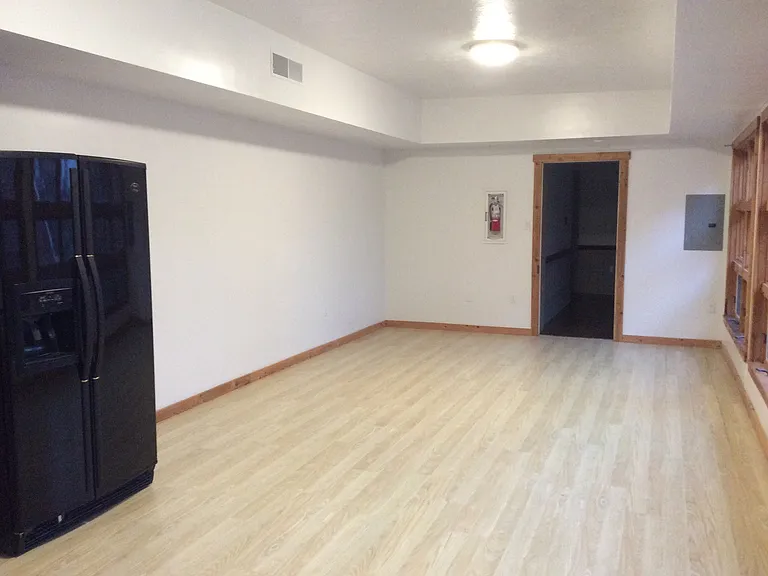 224 N George St #3 — Photo 5