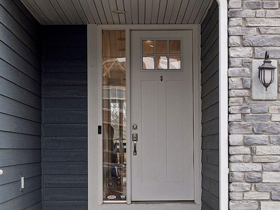 3rd image of 6331 Apple Ct