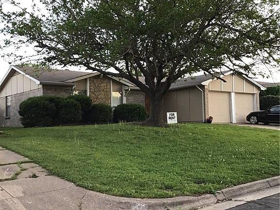 2nd image of 936 Highcrest Dr