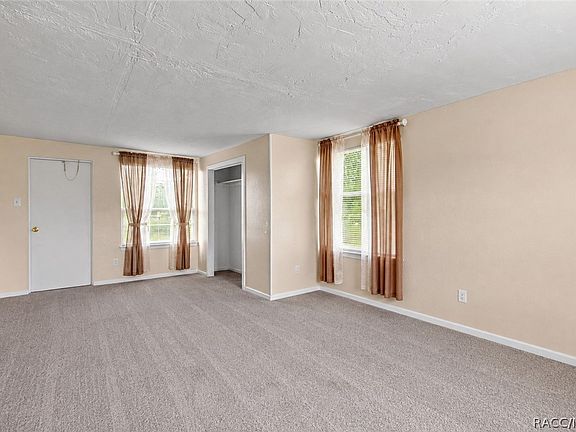 4th image of 7447 W Kendale Ct