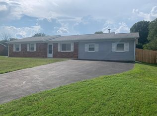 2308 Swindon Ln, Kernersville, NC 27284