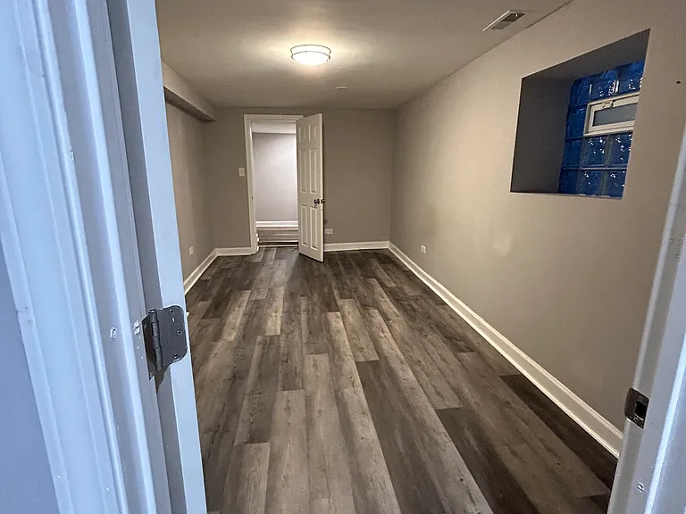 6117 S Maplewood Ave #2 — Photo 8