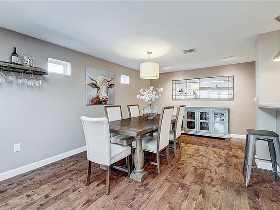 5th image of 7502 Saint Phillip St