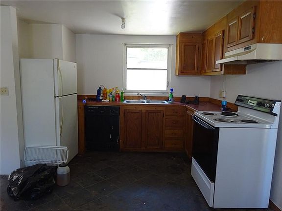 2nd image of 6122 Florence St