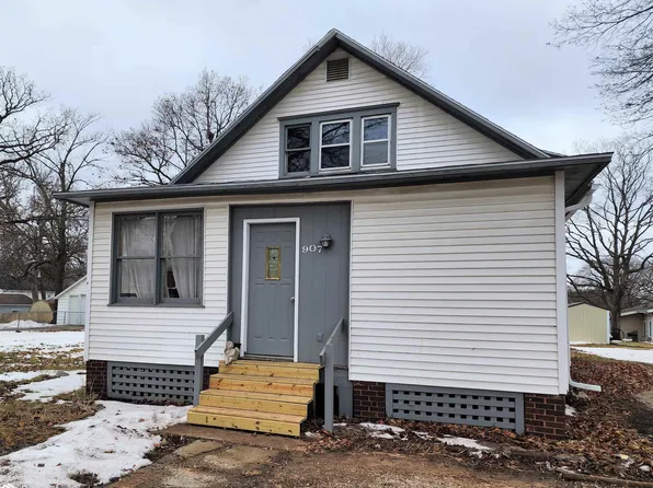 907 N Minnesota St, Algona, IA 50511